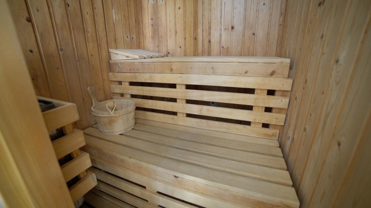 Balneario De Alicun De Las Torres Villanueva de las Torres Ngoại thất bức ảnh