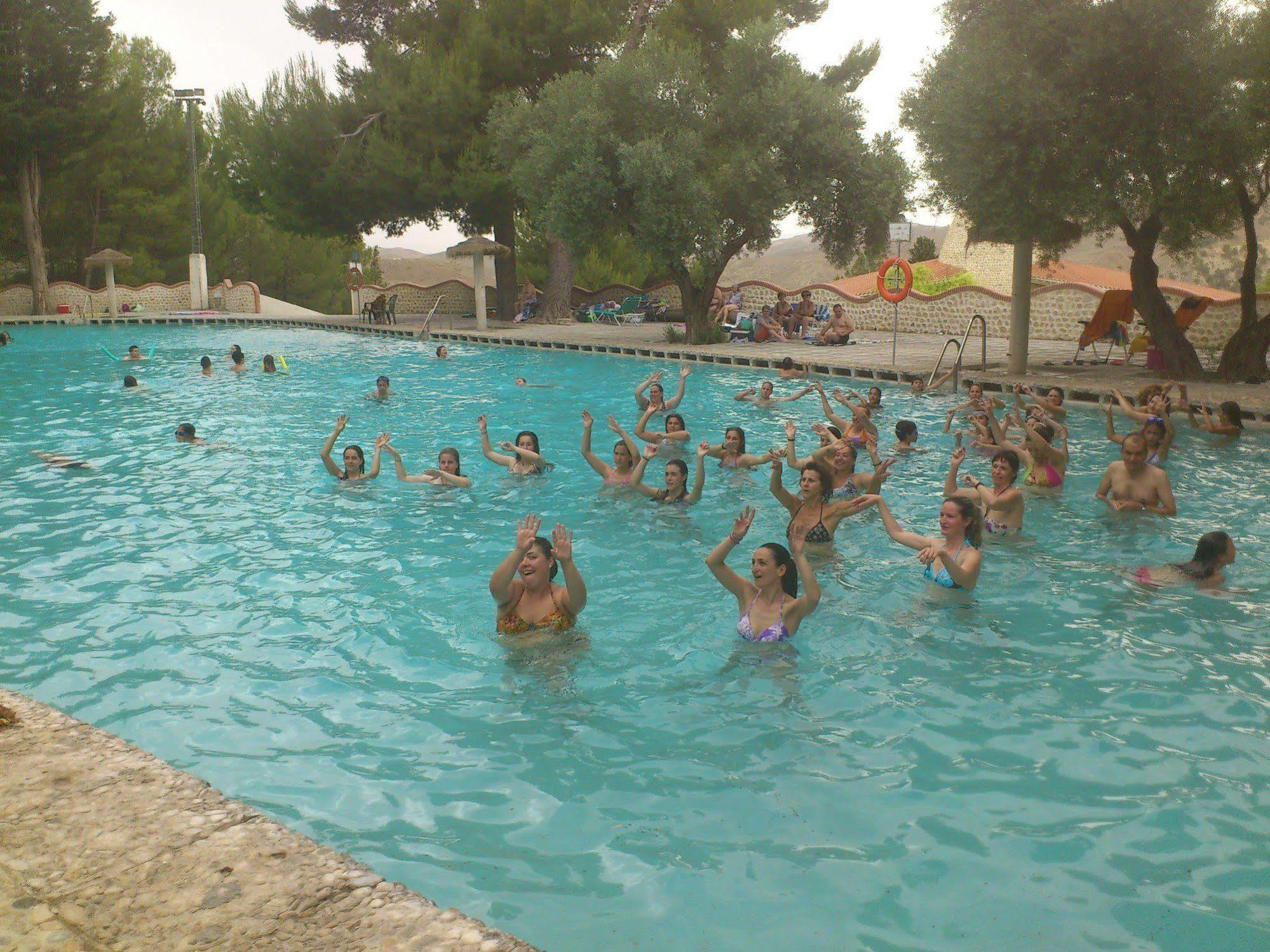 Balneario De Alicun De Las Torres Villanueva de las Torres Ngoại thất bức ảnh